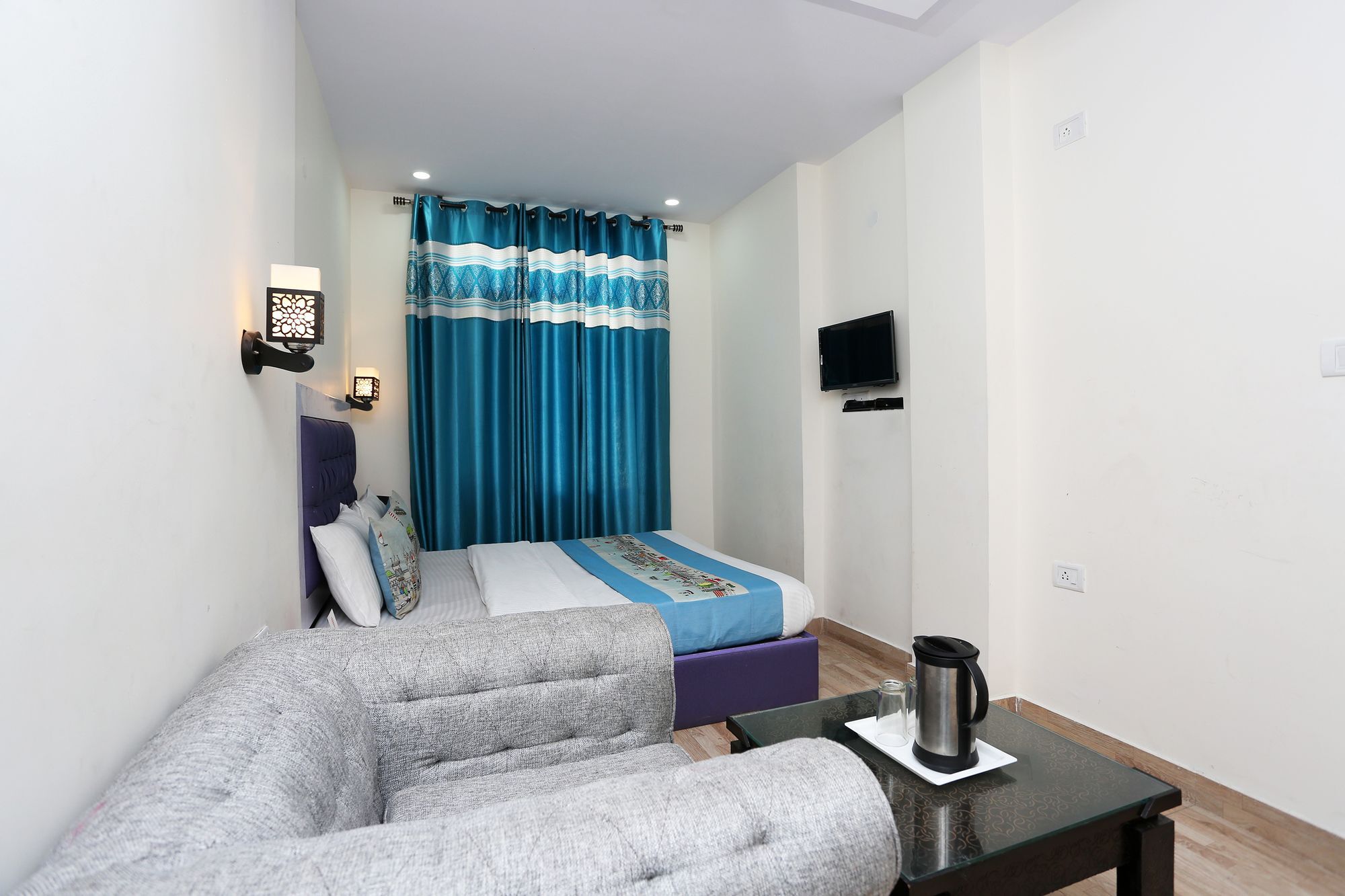 Oyo 9912 Hotel Rock Sea Manāli Esterno foto